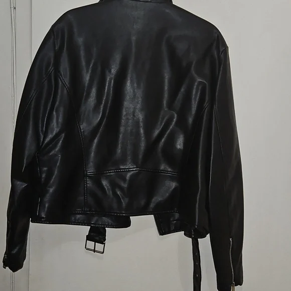 Motorcycle Jacket - Picture 3 of 4